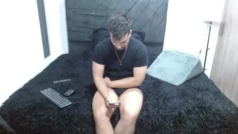Snapshot of ian_davis chatting on July 2026 09:51:02 AM Ian Davis online show from July 2026 09:51:02 AM