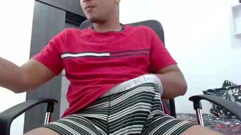Snapshot of ian_taylor_xxx chatting on December 2024 09:12:01 PM ian_taylor_xxx online show from December 2024 09:12:01 PM