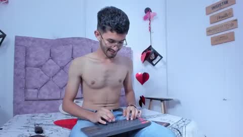 Ian Thompson online show from October 2025 11:26:02 PM