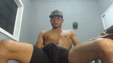 Snapshot of ian_tuner chatting on December 2024 07:10:01 AM ian_tuner online show from December 2024 07:10:01 AM