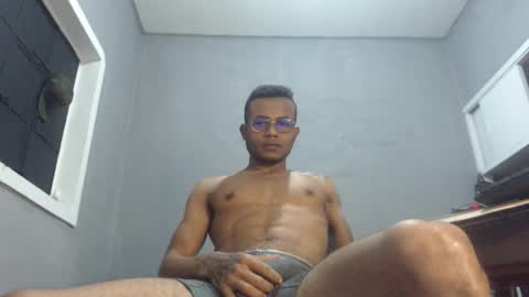 Snapshot of ian_tuner chatting on December 2024 12:12:01 AM ian_tuner online show from December 2024 12:12:01 AM