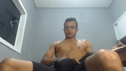 Snapshot of ian_tuner chatting on December 2024 07:03:01 AM ian_tuner online show from December 2024 07:03:01 AM