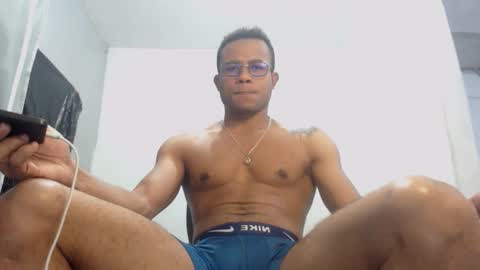 Snapshot of ian_tuner chatting on September 2025 01:40:02 AM ian_tuner online show from September 2025 01:40:02 AM