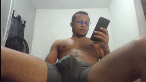 Snapshot of ian_tuner chatting on October 2025 07:05:01 PM ian_tuner online show from October 2025 07:05:01 PM