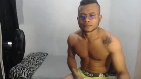 ian_tuner online show from December 2025 08:08:02 AM