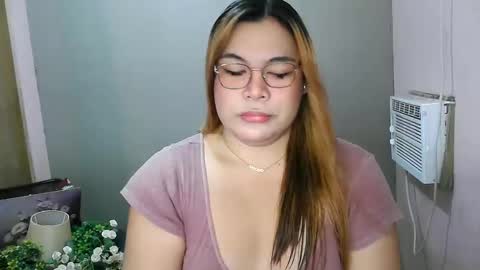 Snapshot of iana_whorexxx chatting on February 2025 08:22:01 AM iana online show from February 2025 08:22:01 AM