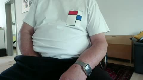 iandy12 online show from June 2026 03:38:02 PM