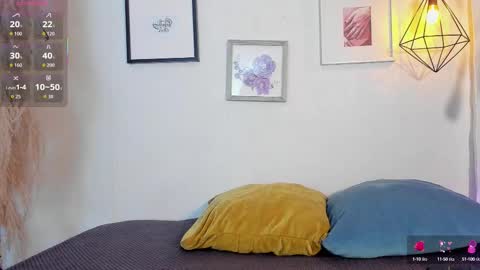 ian  online show from October 2025 03:36:02 AM