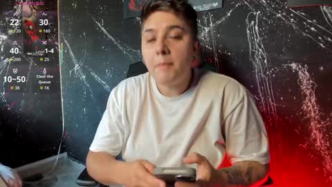 Snapshot of iangilbert chatting on October 2025 09:53:01 PM ian online show from October 2025 09:53:01 PM