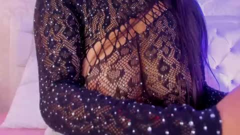  iara smith  online show from September 2025 12:27:02 PM