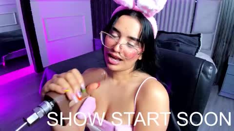 Ibbie Bennett online show from September 2025 03:38:02 AM