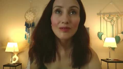 Iberian Moon online show from February 2026 05:44:02 PM