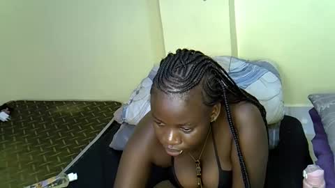 Snapshot of ice_girly chatting on December 2025 07:00:01 PM ice_girly online show from December 2025 07:00:01 PM