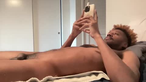 Snapshot of icecream_bbc chatting on December 2024 08:50:02 PM Icecream BBC online show from December 2024 08:50:02 PM