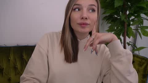 Danielle online show from January 2025 06:36:02 PM