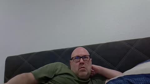 iceoli123 online show from March 2026 04:56:01 PM