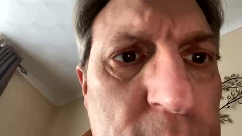 Snapshot of icums4u chatting on February 2025 02:58:02 PM icums4u online show from February 2025 02:58:02 PM