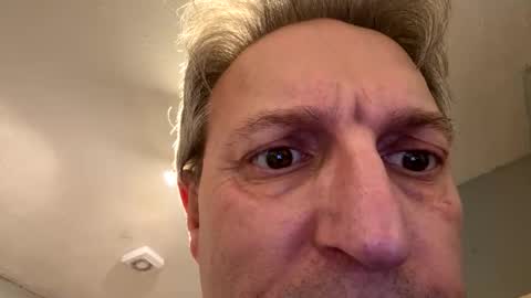 Snapshot of icums4u chatting on November 2025 04:40:01 PM icums4u online show from November 2025 04:40:01 PM