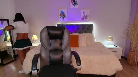 Icy online show from April 2026 11:37:01 AM