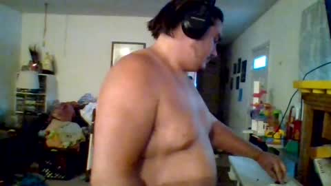 idahodad83202 online show from June 2026 02:47:02 AM