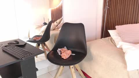 Snapshot of ifis_tiresia1 chatting on September 2025 11:05:02 PM ifis online show from September 2025 11:05:02 PM