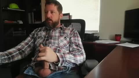 Snapshot of ifuk1stdate chatting on December 2024 02:38:02 PM Hung office Stud online show from December 2024 02:38:02 PM