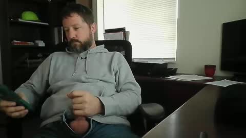 Snapshot of ifuk1stdate chatting on December 2024 03:22:01 PM Hung office Stud online show from December 2024 03:22:01 PM