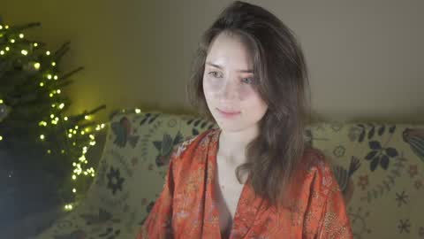 Belle online show from December 2024 06:05:01 PM