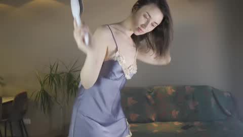 Belle online show from February 2025 03:38:01 PM