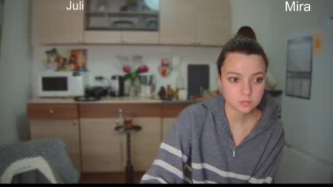Julia and Mira online show from February 2025 04:40:01 PM