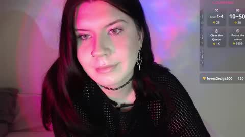 Vella online show from October 2025 04:13:02 PM