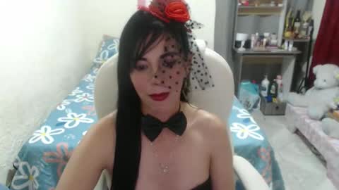 Ilaira  online show from May 2026 11:33:02 PM