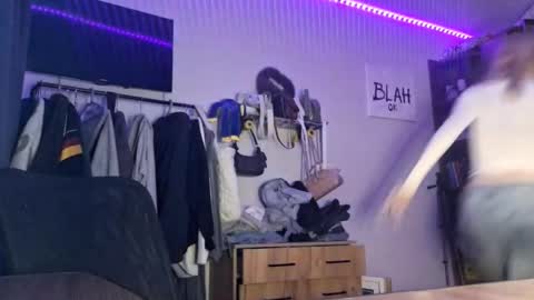 Snapshot of ilianamessersmith chatting on January 2026 03:33:01 AM ShyLuna online show from January 2026 03:33:01 AM