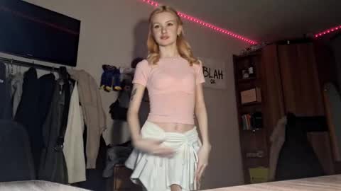 Snapshot of ilianamessersmith chatting on February 2026 06:21:01 AM ShyLuna online show from February 2026 06:21:01 AM