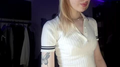 ShyLuna online show from March 2026 05:15:02 AM