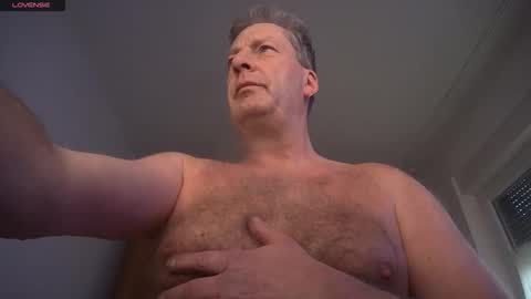 iliebetight online show from December 2025 07:50:02 AM