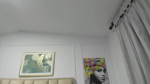 ILY   online show from December 2024 05:44:01 AM