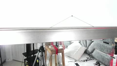 ILY   online show from November 2025 11:21:01 AM