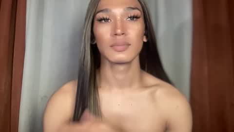 Snapshot of ill_moan_foryouxx chatting on February 2026 12:12:01 PM QUEEN KATH online show from February 2026 12:12:01 PM