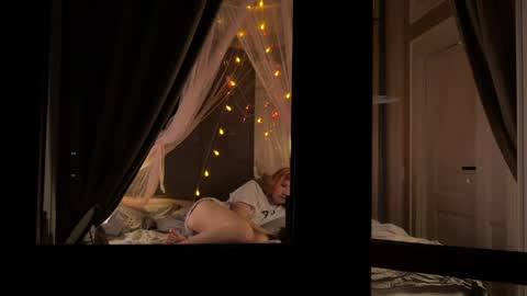 Snapshot of illegaldream chatting on March 2026 03:30:02 AM Lindsey and Candice online show from March 2026 03:30:02 AM