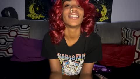 Snapshot of illoqu3nt chatting on December 2024 09:46:01 PM Dre online show from December 2024 09:46:01 PM