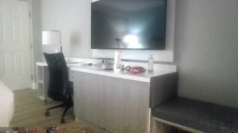 illuminatiheadspace1 online show from September 2025 01:50:01 AM