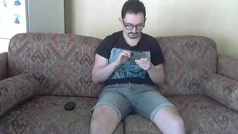 ilovecuteguy79 online show from April 2026 06:27:01 AM