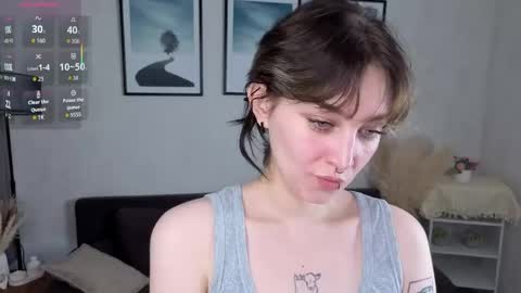 Hello everyone Im Lily online show from May 2026 01:33:01 AM