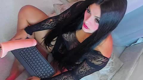 hanna online show from October 2025 12:48:02 PM