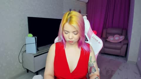 Roxy online show from May 2026 07:20:01 PM