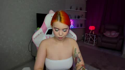 Roxy online show from May 2026 07:10:02 PM