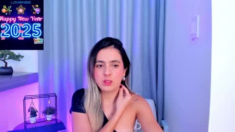 Snapshot of im_antonia chatting on January 2025 11:17:02 AM LUCY online show from January 2025 11:17:02 AM