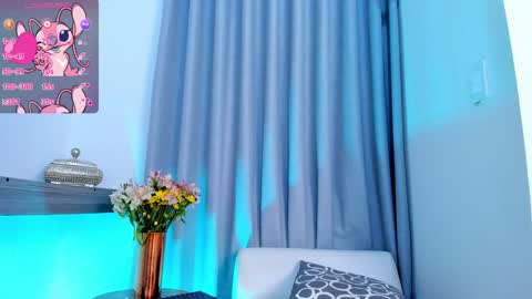 Snapshot of im_antonia chatting on February 2025 09:52:01 PM LUCY online show from February 2025 09:52:01 PM