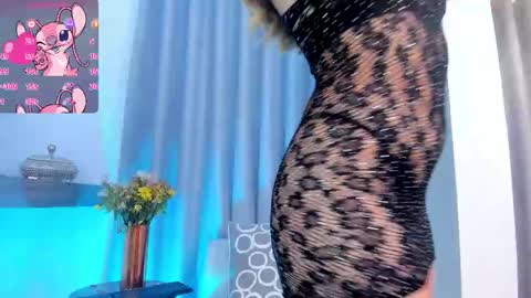 Snapshot of im_antonia chatting on February 2025 07:07:01 PM LUCY online show from February 2025 07:07:01 PM